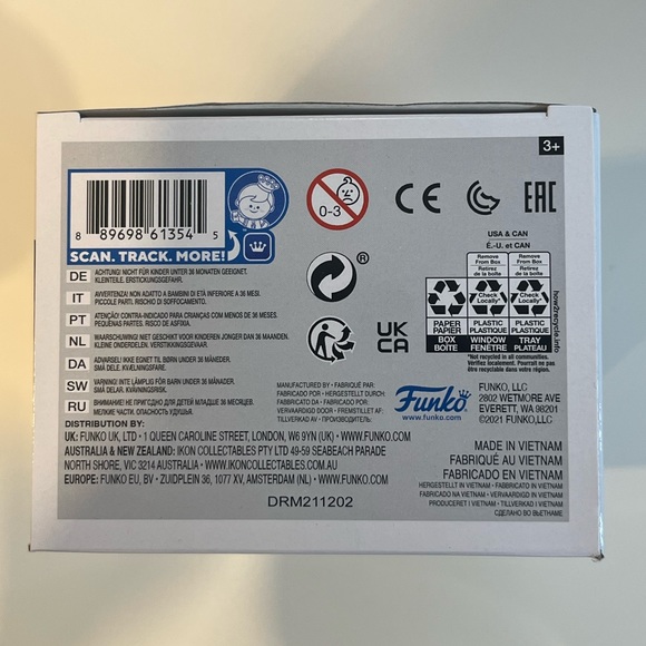 Whitney Houston Funko Pop! (#70) - Picture 4 of 8